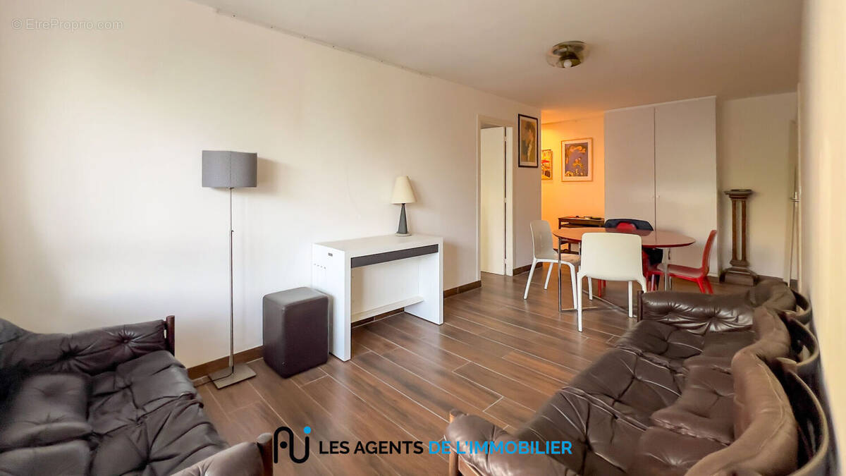 Appartement à NANTERRE