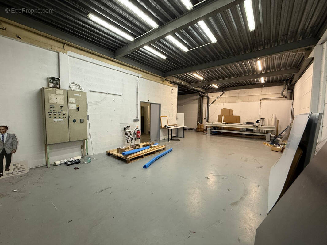 Commerce à NOISY-LE-GRAND