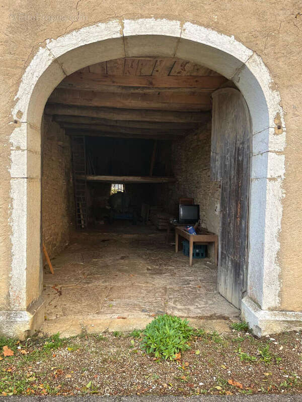 Maison à MONTAGNA-LE-TEMPLIER