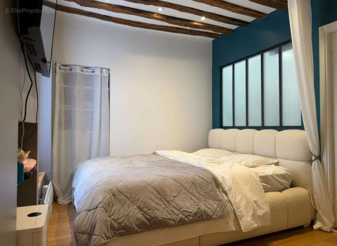 Studio de charme refait à neuf- Faubourg Saint-Antoine-vendu loué- - photo 2