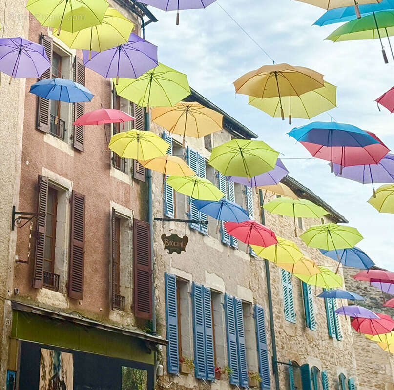 Maison à PUY-L&#039;EVEQUE