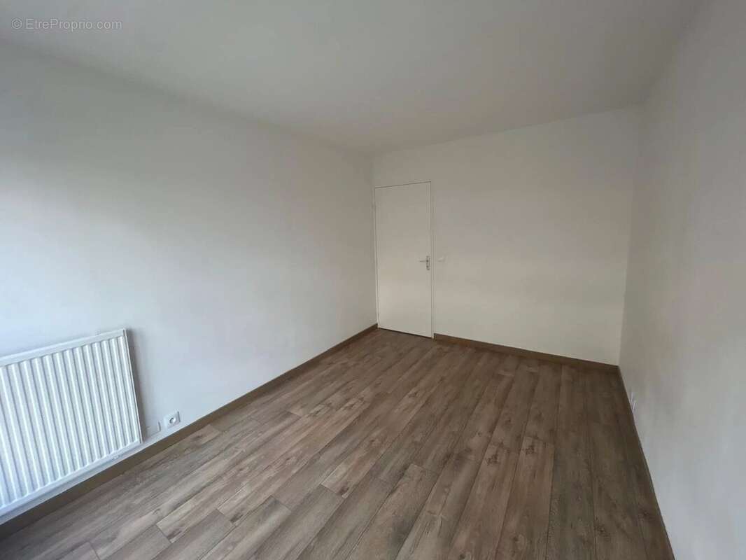 Appartement à MONTIGNY-LE-BRETONNEUX