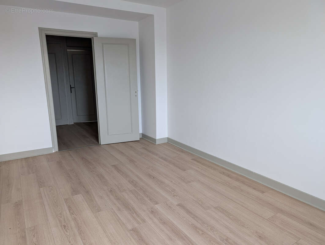 Appartement à LUBERSAC