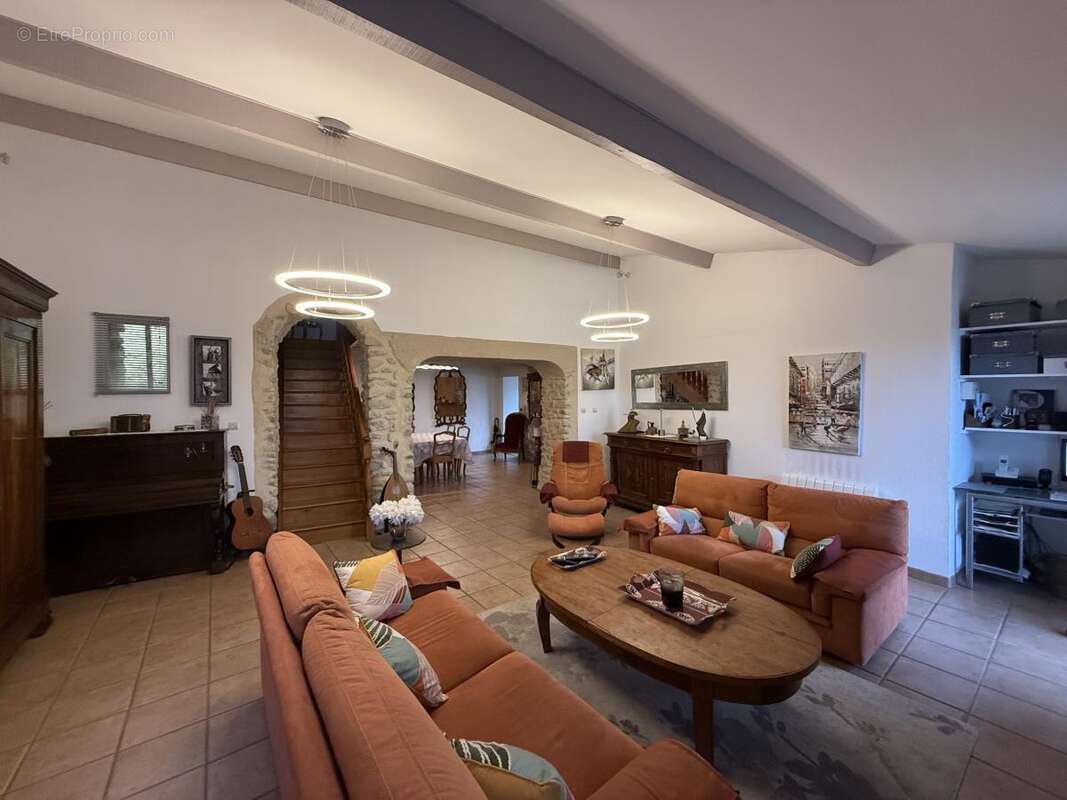 Maison à LIVRON-SUR-DROME