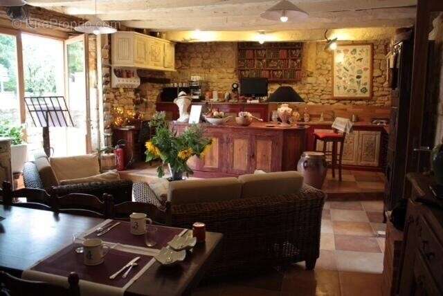 Maison à SAINT-POMPONT