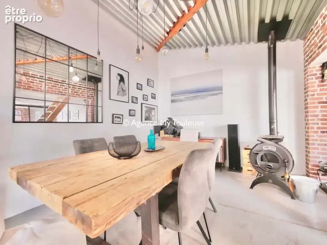 Maison Loft T3 de 88m2 avec une agréable cour arborée. - photo 9