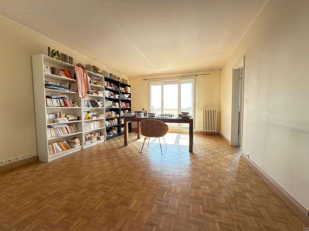Appartement À Vendre - photo 4