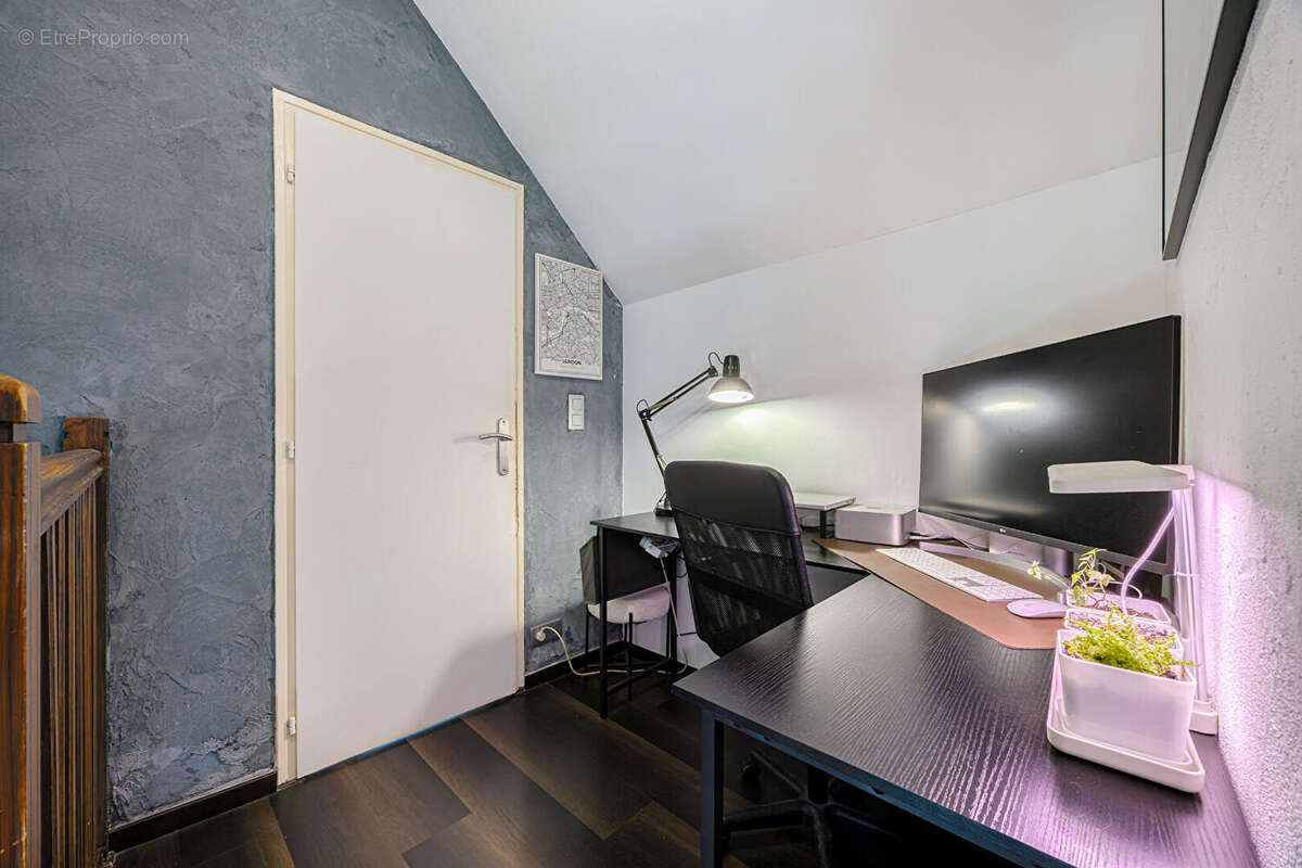 Appartement à POISY