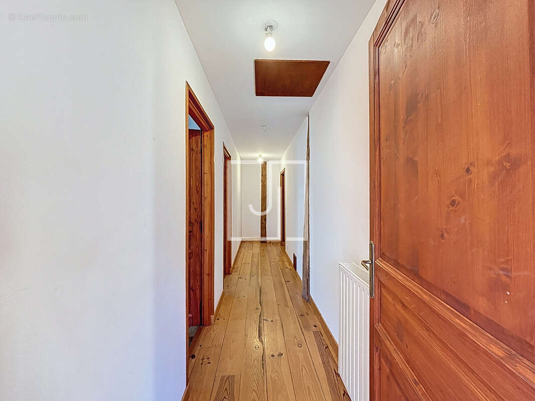 Appartement à JAUSIERS