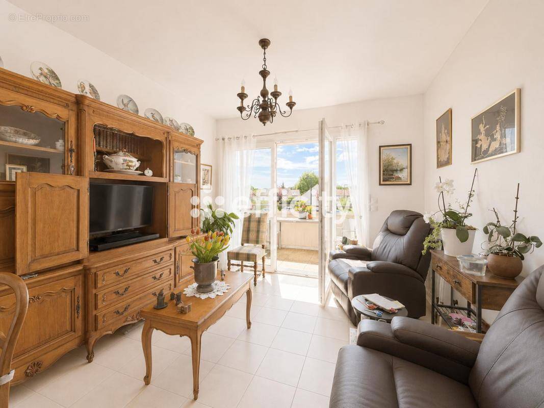 Appartement à PRINGY