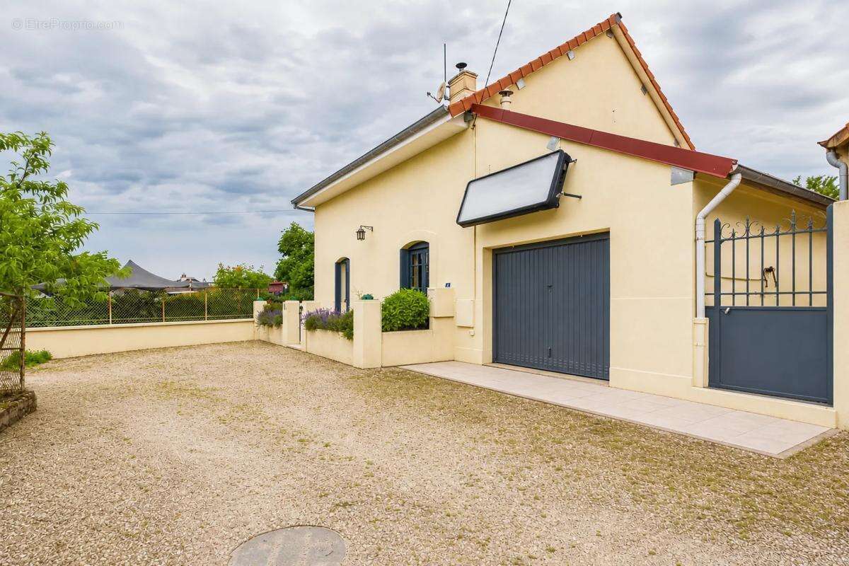 Maison de 5 pièces de 123 m² à Heuilley-sur-Saône - photo 11