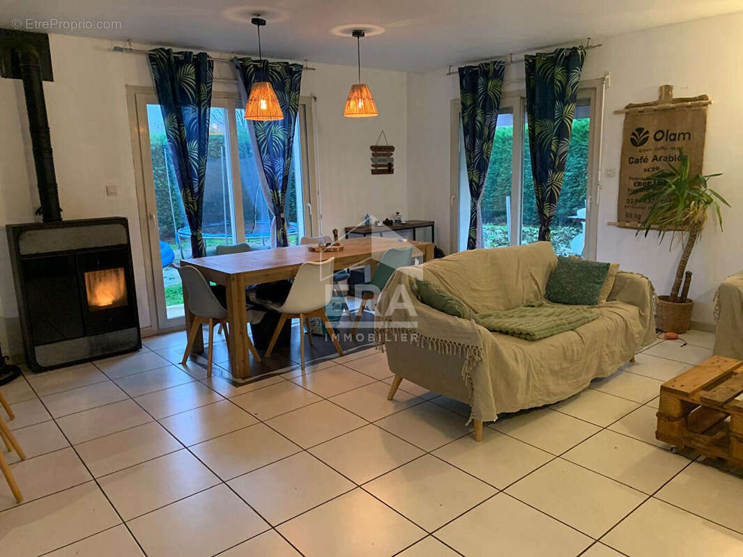 Maison à CHARAVINES