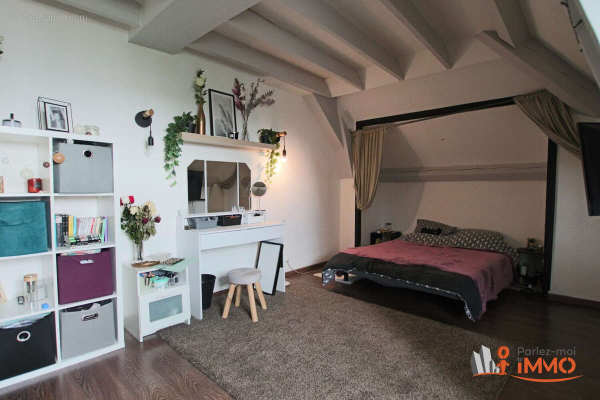 Maison 7 pièces 171 m² à vendre à Savigneux (42600) - photo 5
