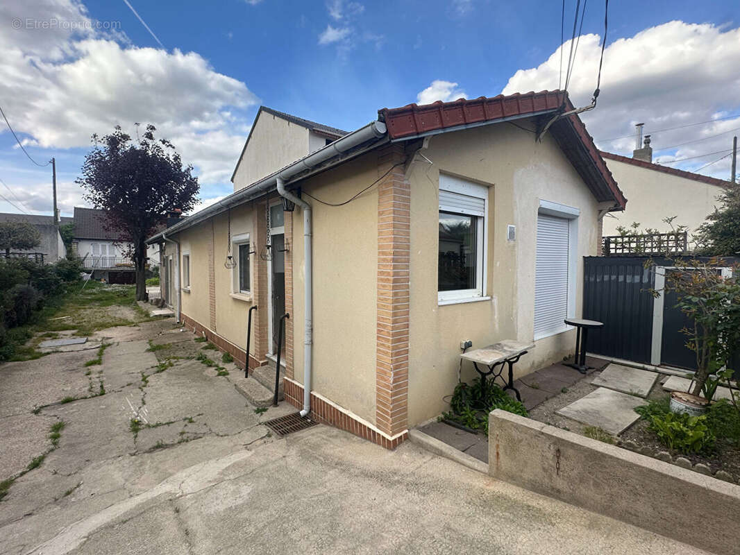 Maison à HOUILLES