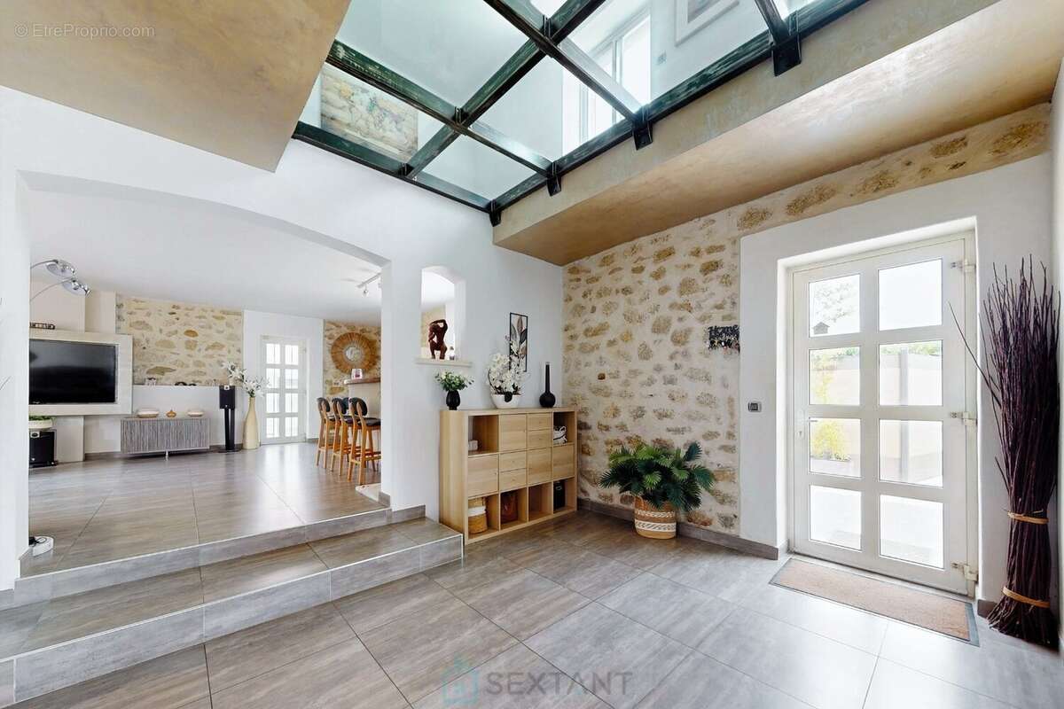 Istres - coup de cur  villa contemporaine d'exception avec piscine - photo 7