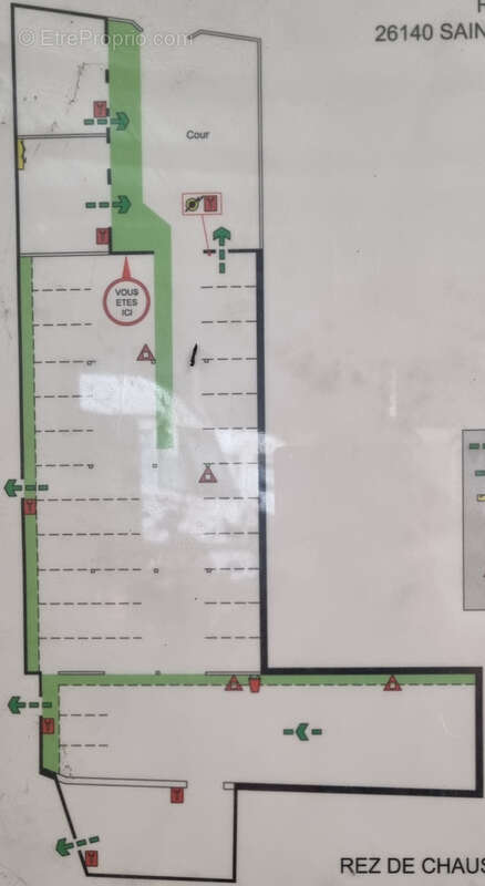 Parking à SAINT-RAMBERT-D'ALBON