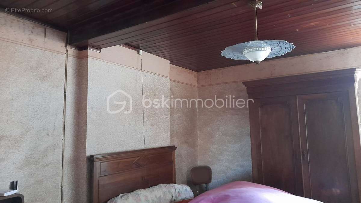 Maison à SIORAC-DE-RIBERAC