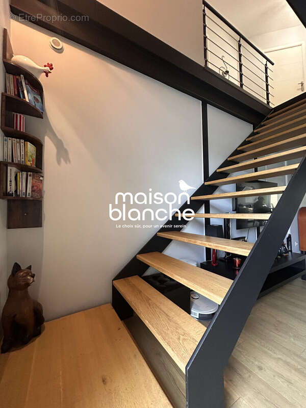 Maison à PELLOUAILLES-LES-VIGNES