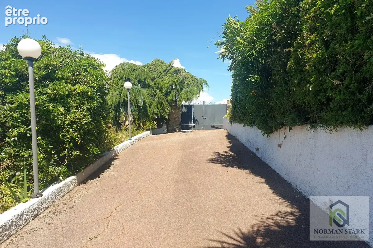 Villa 7 pièces à Aspremont avec vue mer jusqu’au Cap d’Antibes, terrain 2 850 m², au calme, à 20 min de Nice – beau potentiel de - photo 10