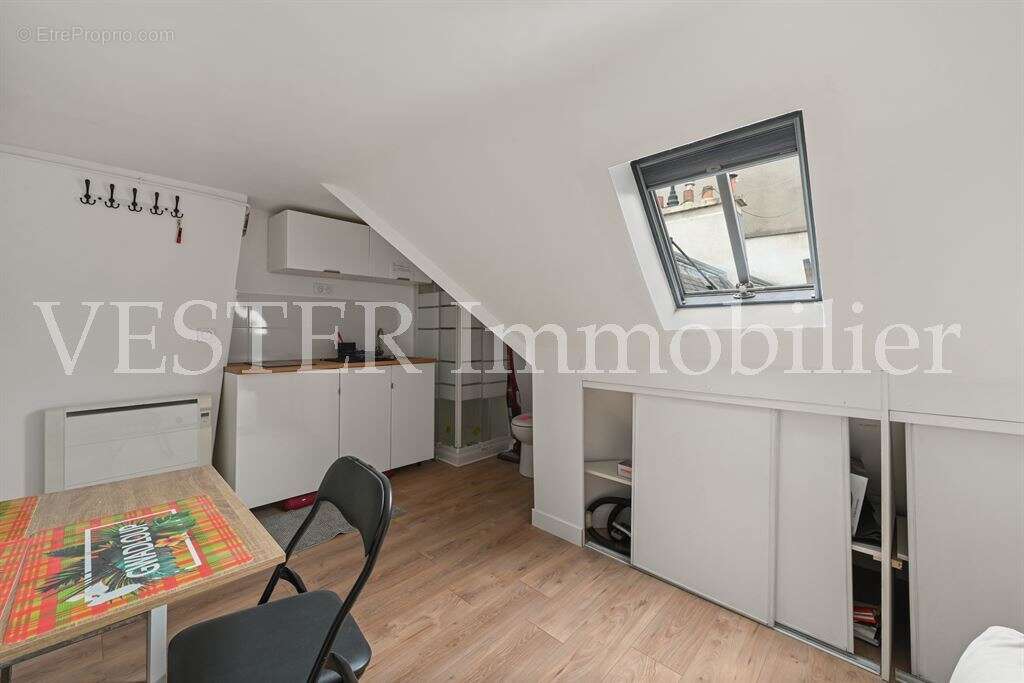 Appartement à PARIS-7E