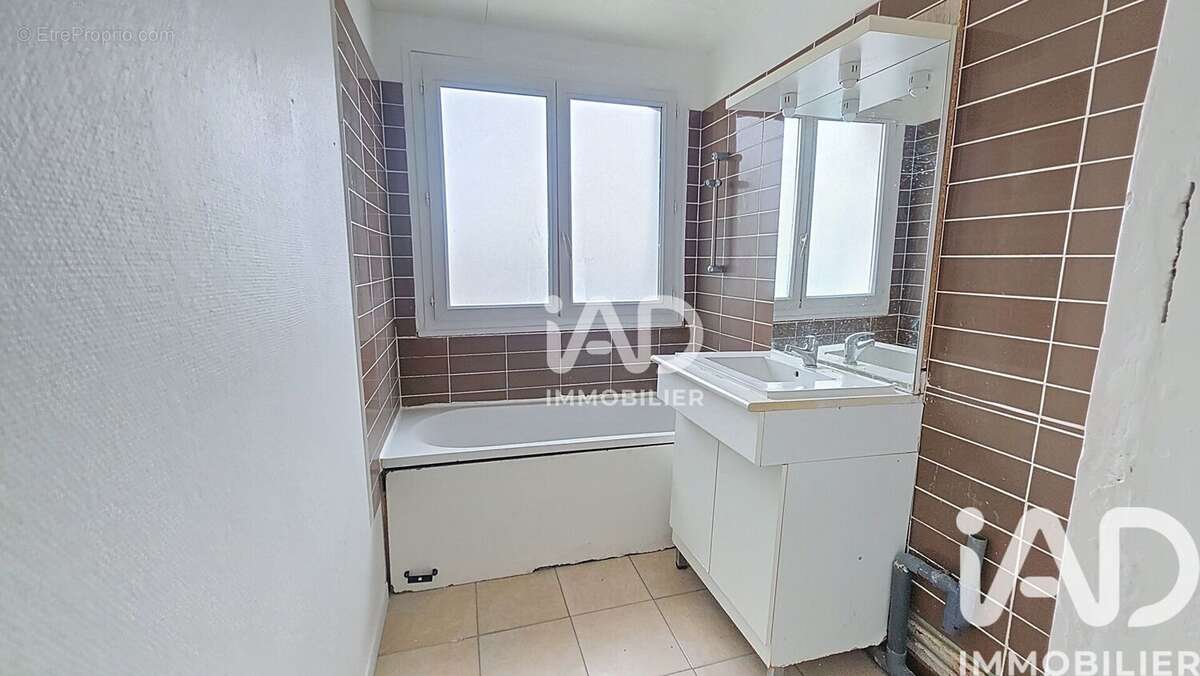 Appartement 58 m² à Orleans  - photo 6