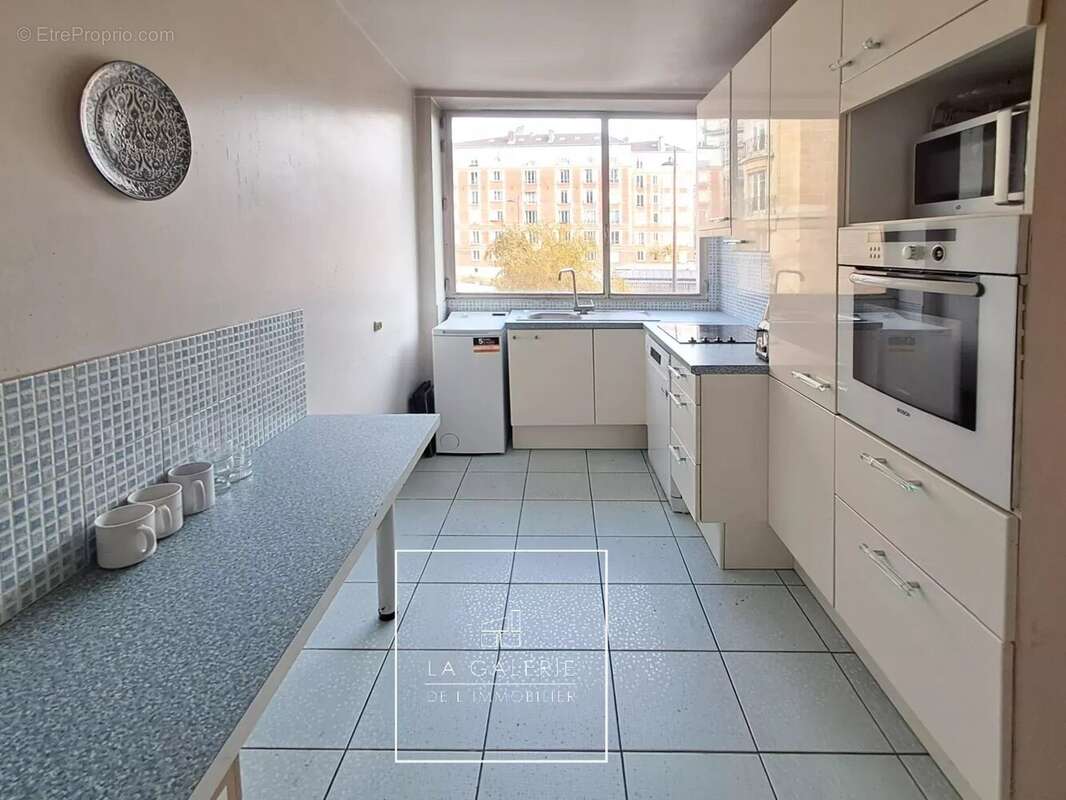 APPARTEMENT A VENDRE T5  La Muette, idéalement situé avec parking et cave. - photo 15