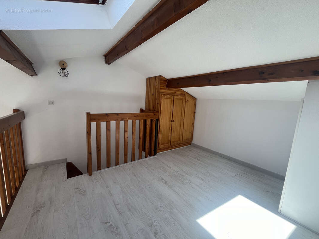 Appartement à SAINT-CYR-SUR-MER