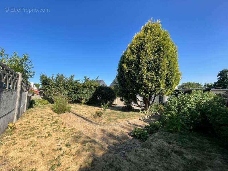 Maison à vendre DPE D à GUINGAMP  (22) - photo 11