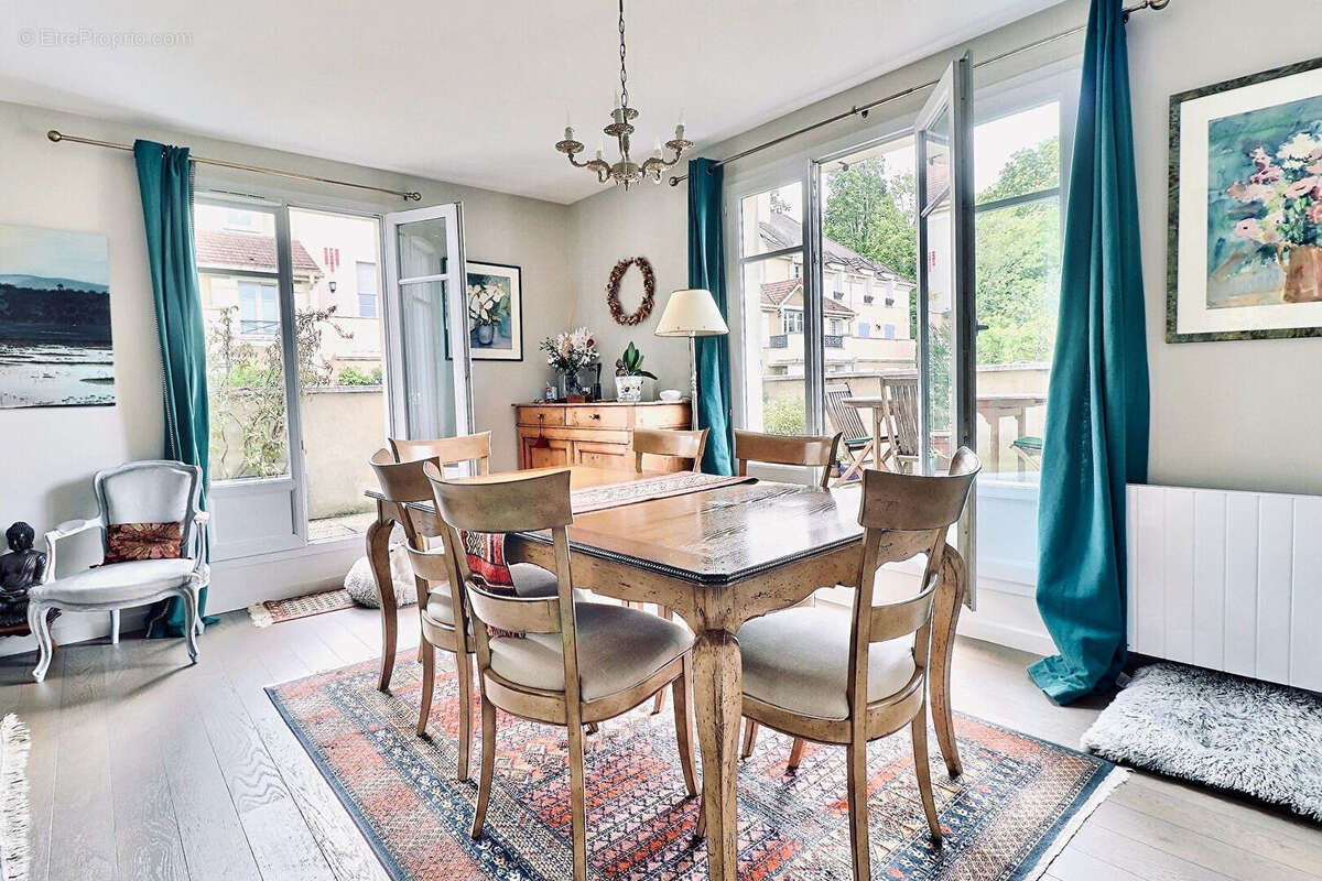 Appartement à CHAMBOURCY