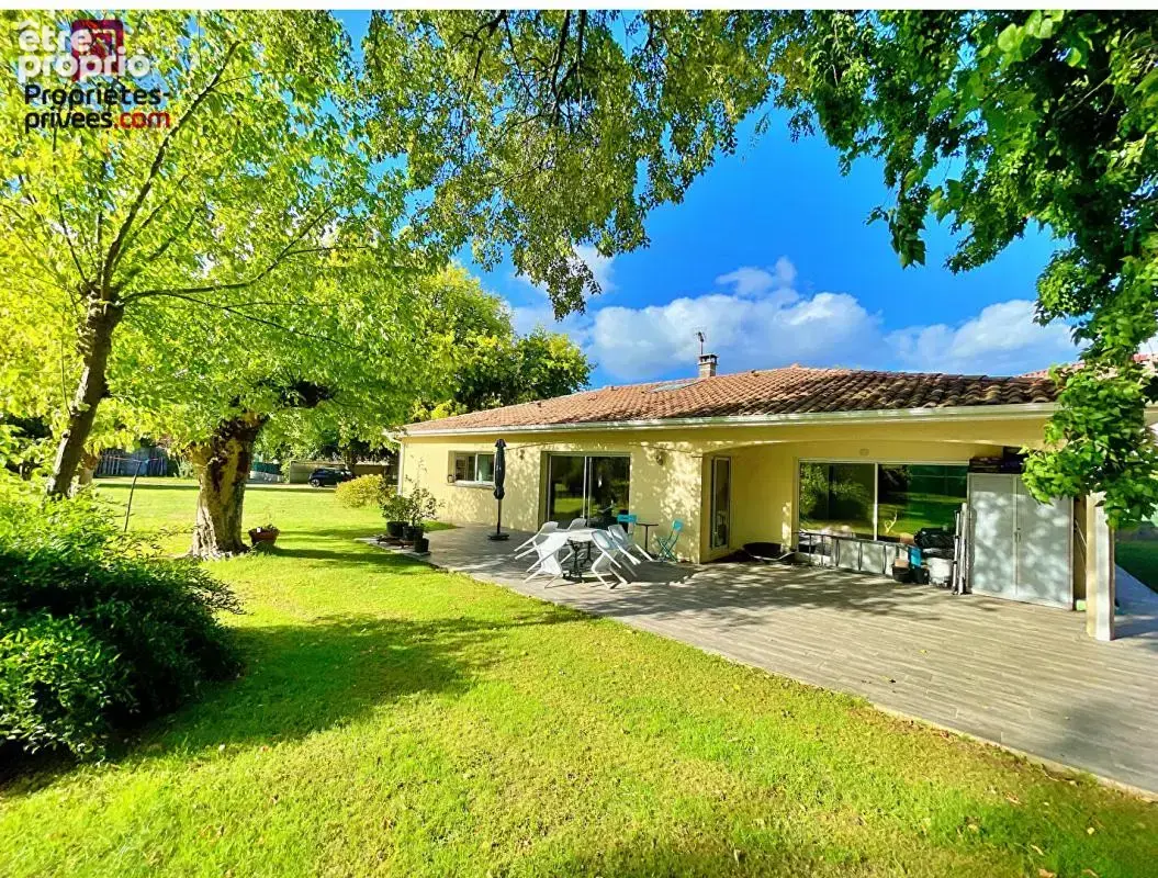 Maison Cadaujac 5 pièces 4 chambres 155 m2 jardin terrasse - photo 1