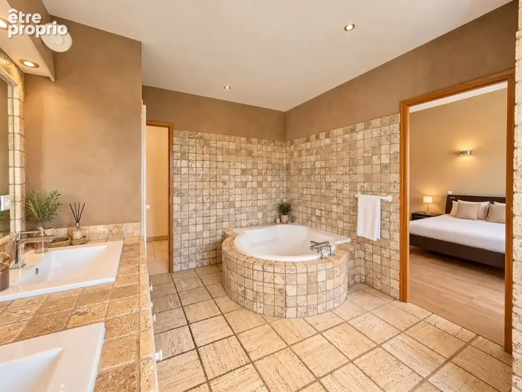 Cournonterral  Propriété d'exception de 330 m² avec maison indépendante, piscine 15 x 7 et parc paysager de 3 800 m², aux porte - photo 8