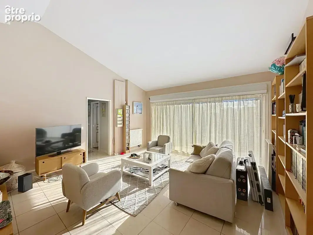 Maison familiale de 150 m² – 4 chambres – Jardin - Piscine - Terrasses - photo 23