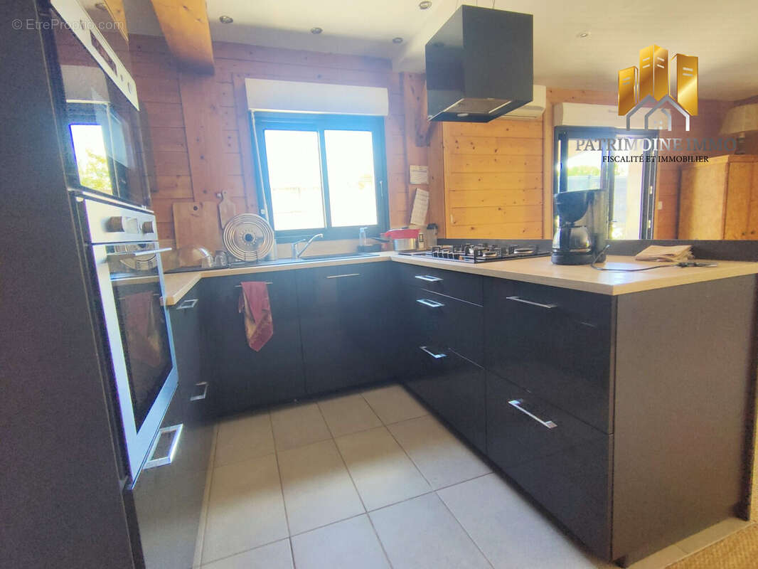 Maison 128 m² à Yvoy-Le-Marron  - photo 6