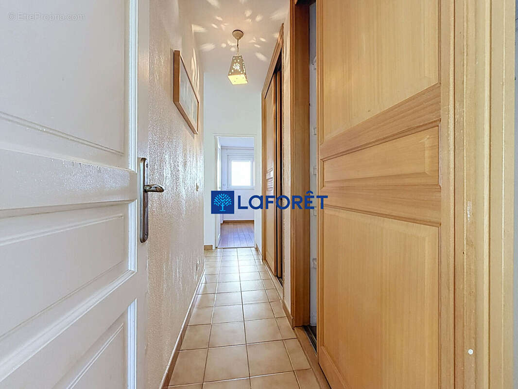 Appartement à CARQUEIRANNE