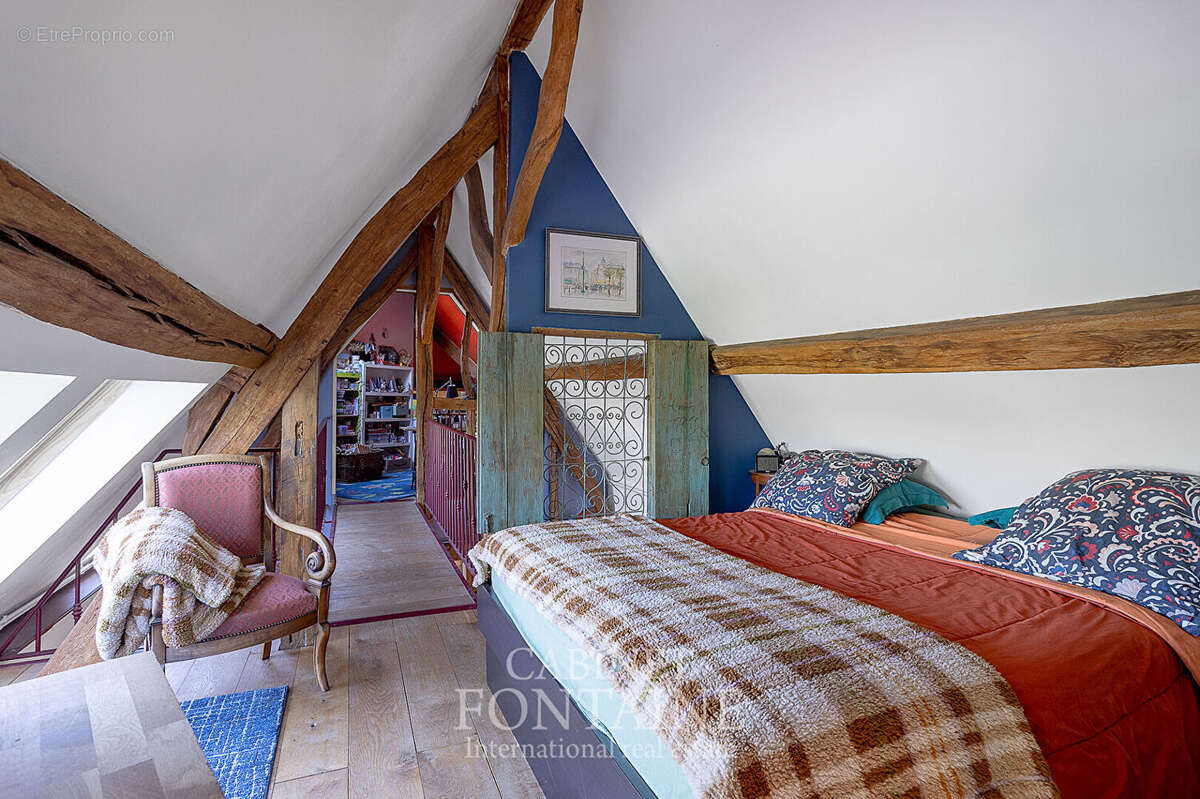 Maison à SAINTE-GENEVIEVE