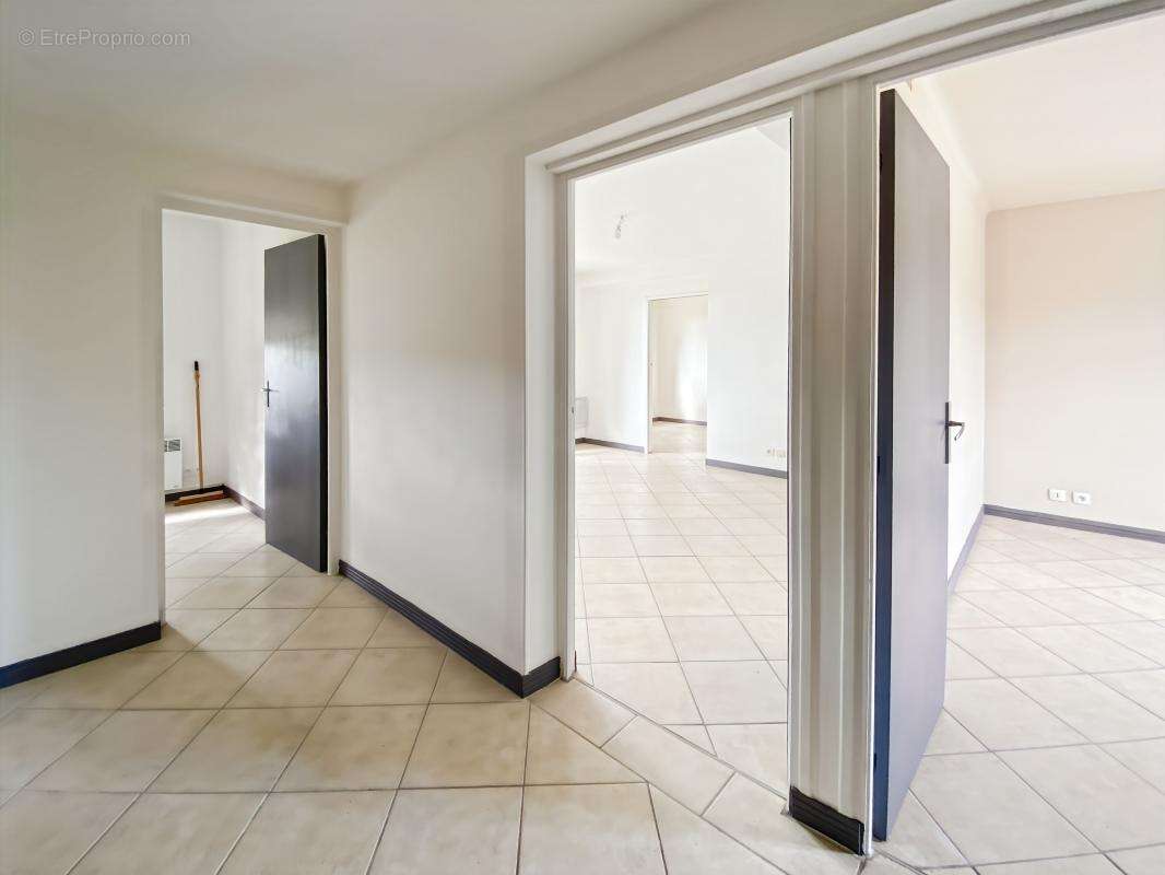 Appartement à ORAISON