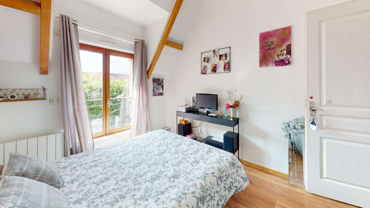 Maison à SAULX-MARCHAIS