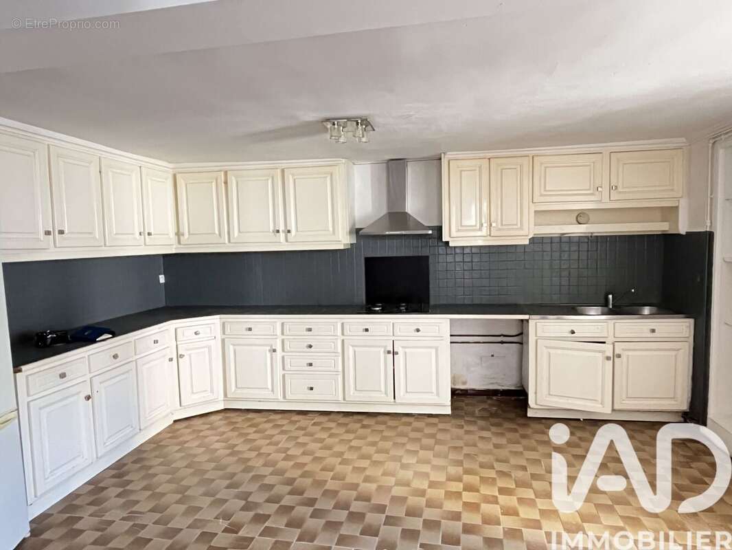 Photo 3 - Maison à MONTMORILLON