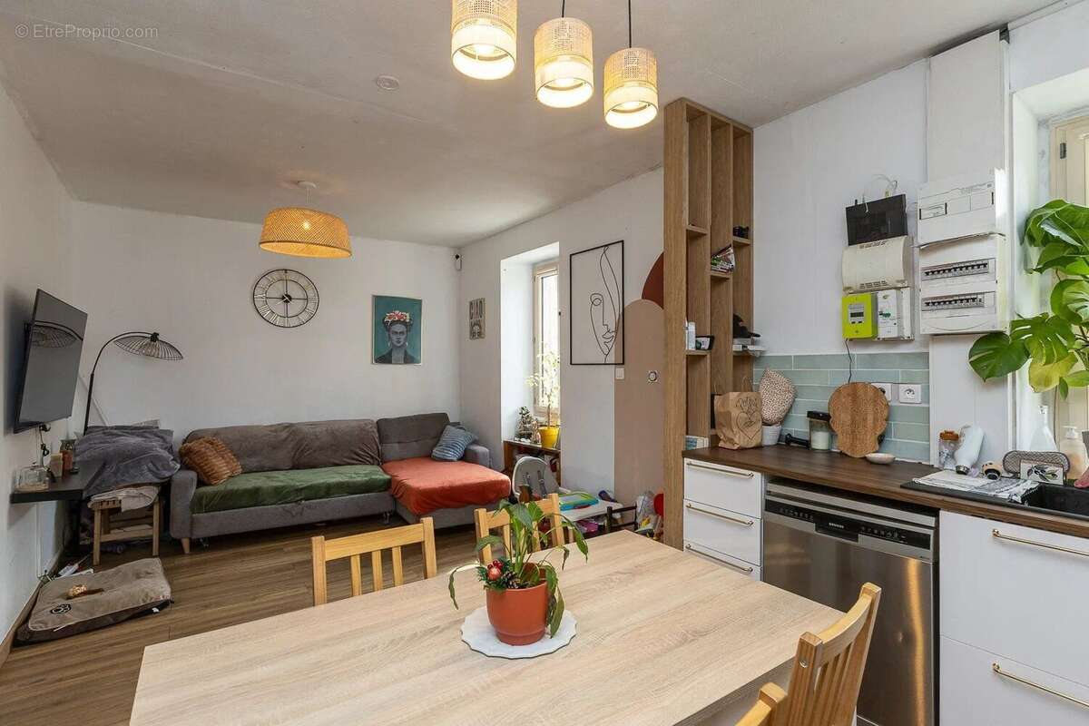 Maison à MONTALIEU-VERCIEU