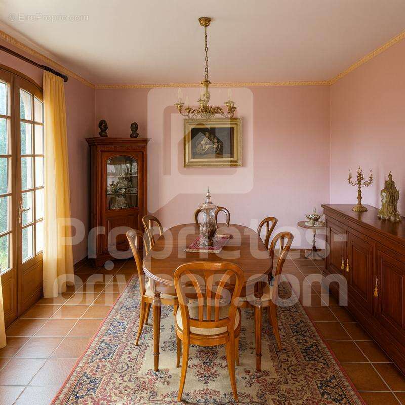 Maison à SAINTE-FOY-LES-LYON