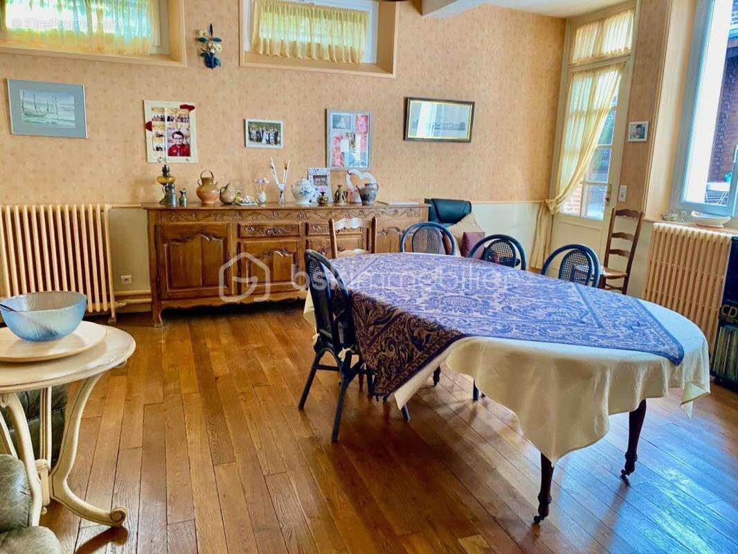 Maison à EU