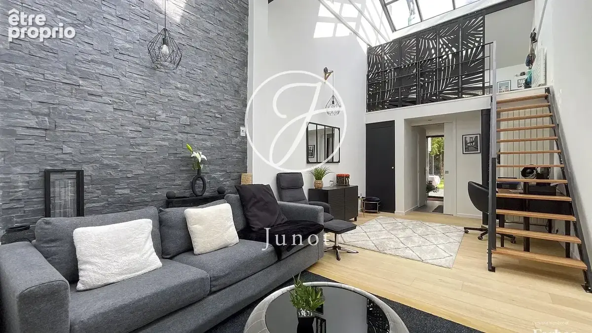 Hem - LA VALLEE - Loft de caractère - 7 pièces - 155m² – 4 chambres - Jardin - Parkings - photo 2