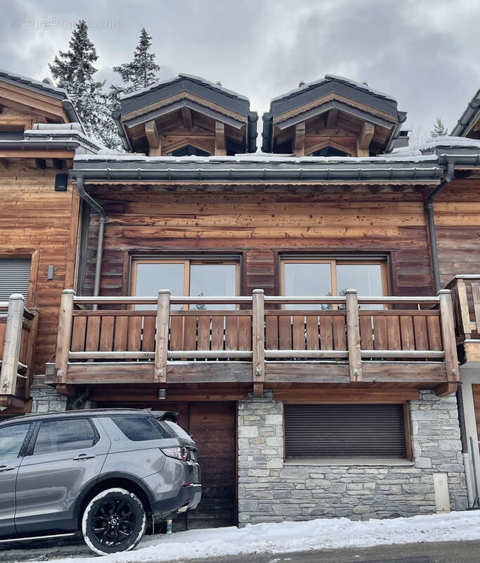 Maison à LA PERRIERE