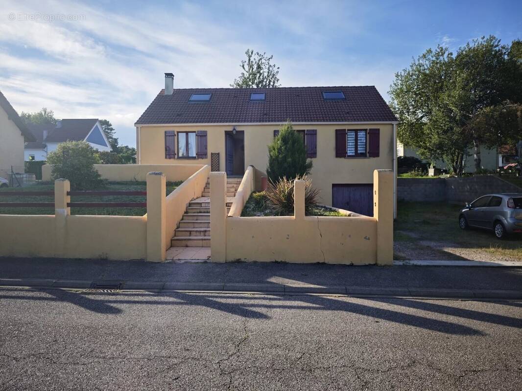 Maison à GOLBEY