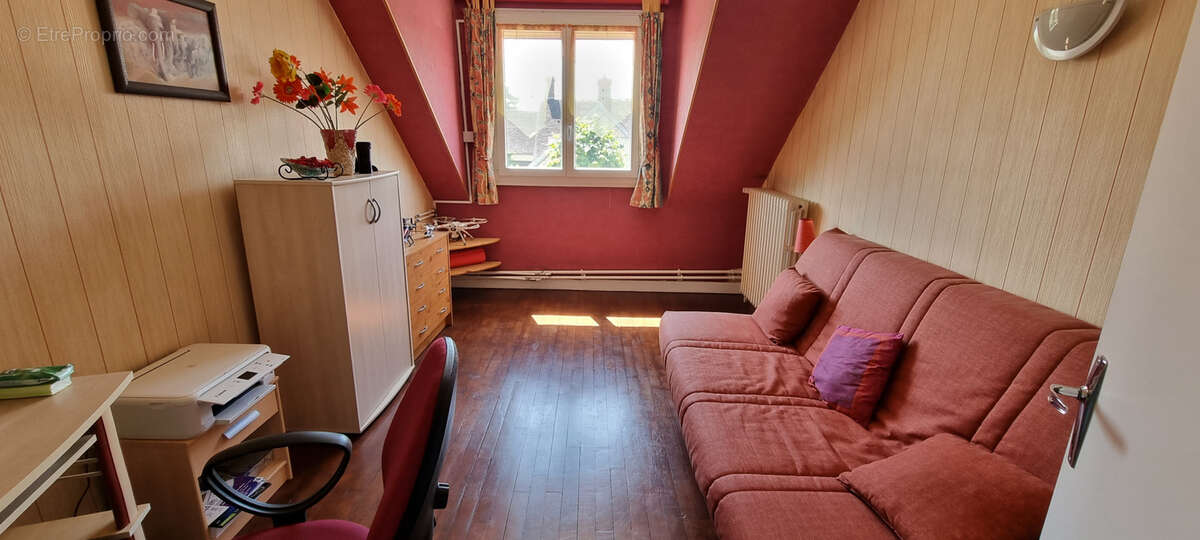 Maison à SAINT-SEROTIN