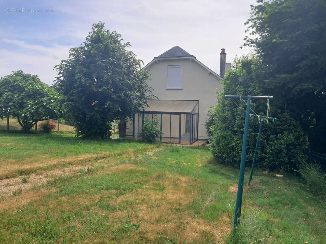 Maison à SAINT-SORNIN-LAVOLPS