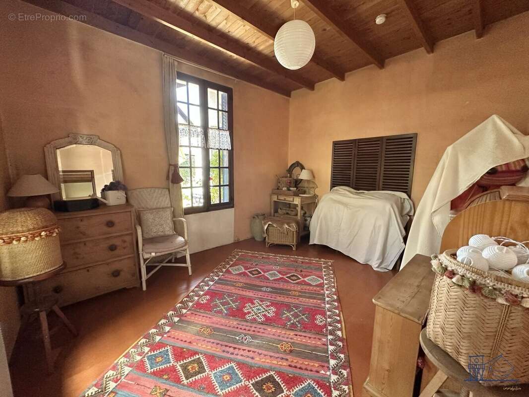 Maison 101 m² à Boutenac-Touvent  - photo 5