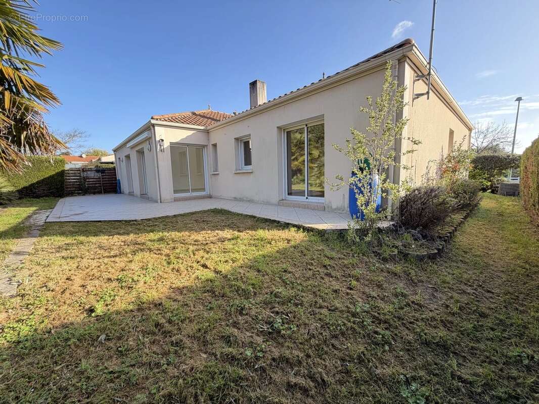 Maison à AIGREFEUILLE-SUR-MAINE