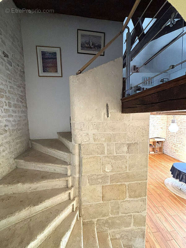 Maison à VOUILLE