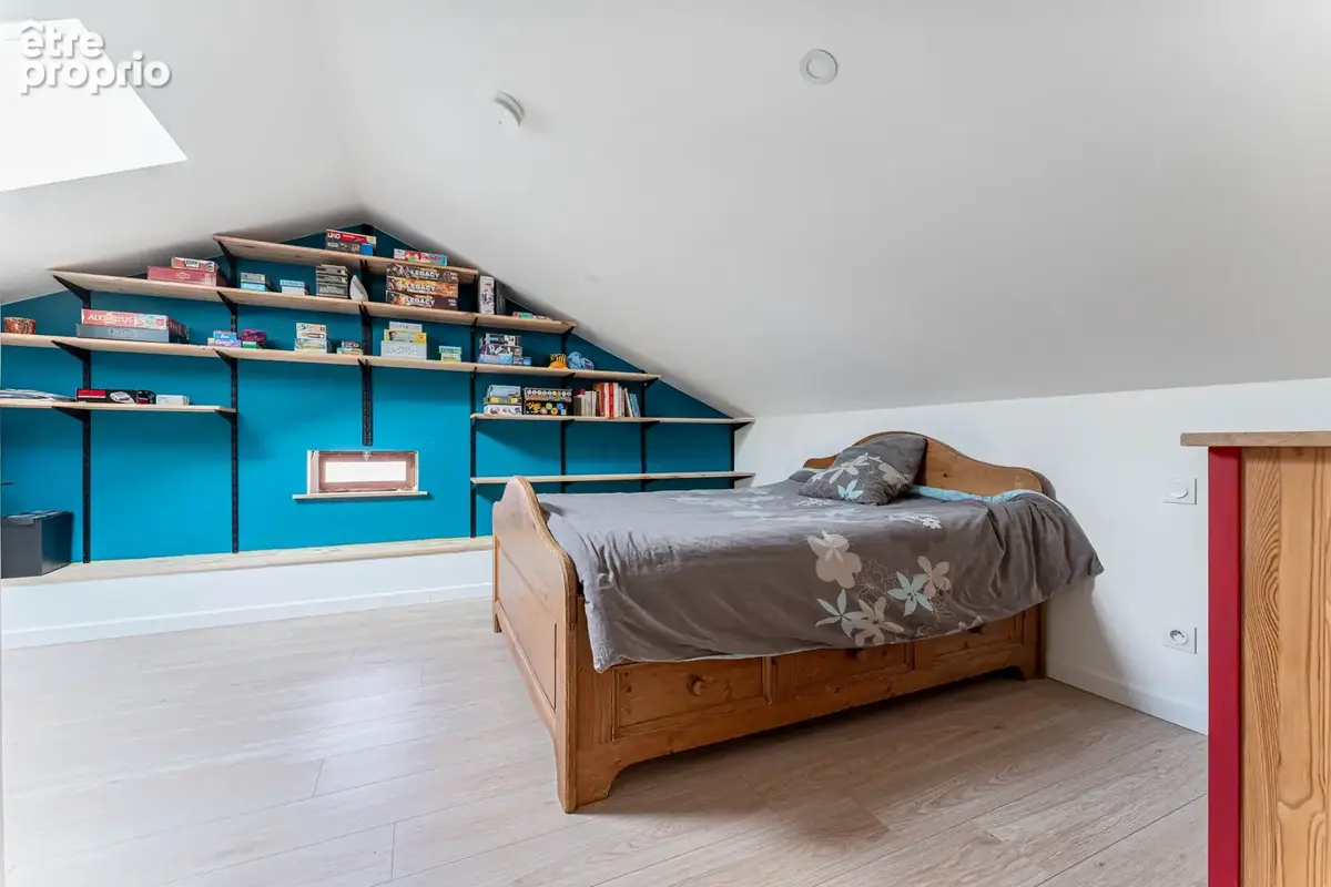 Maison de Village - 165m2, 6 pièces - St Romain au Mt D'Or - photo 11